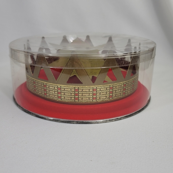 The Christmas Crown Steel Tree Topper - Picture 15 of 15